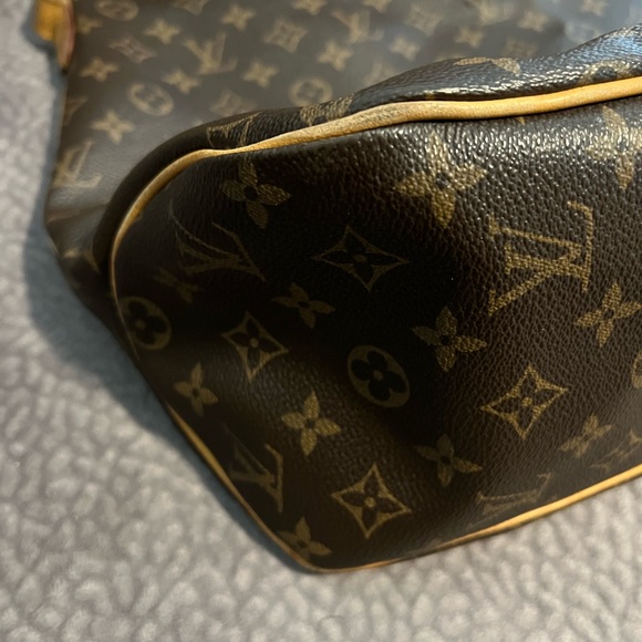 SOLD SOLD SOLD - Picture 7 of 7